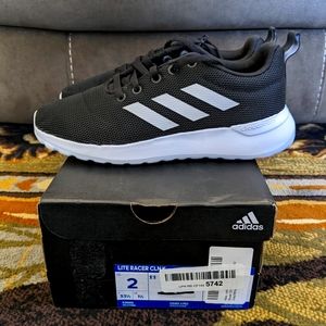 Adidas Lite Racer sneakers